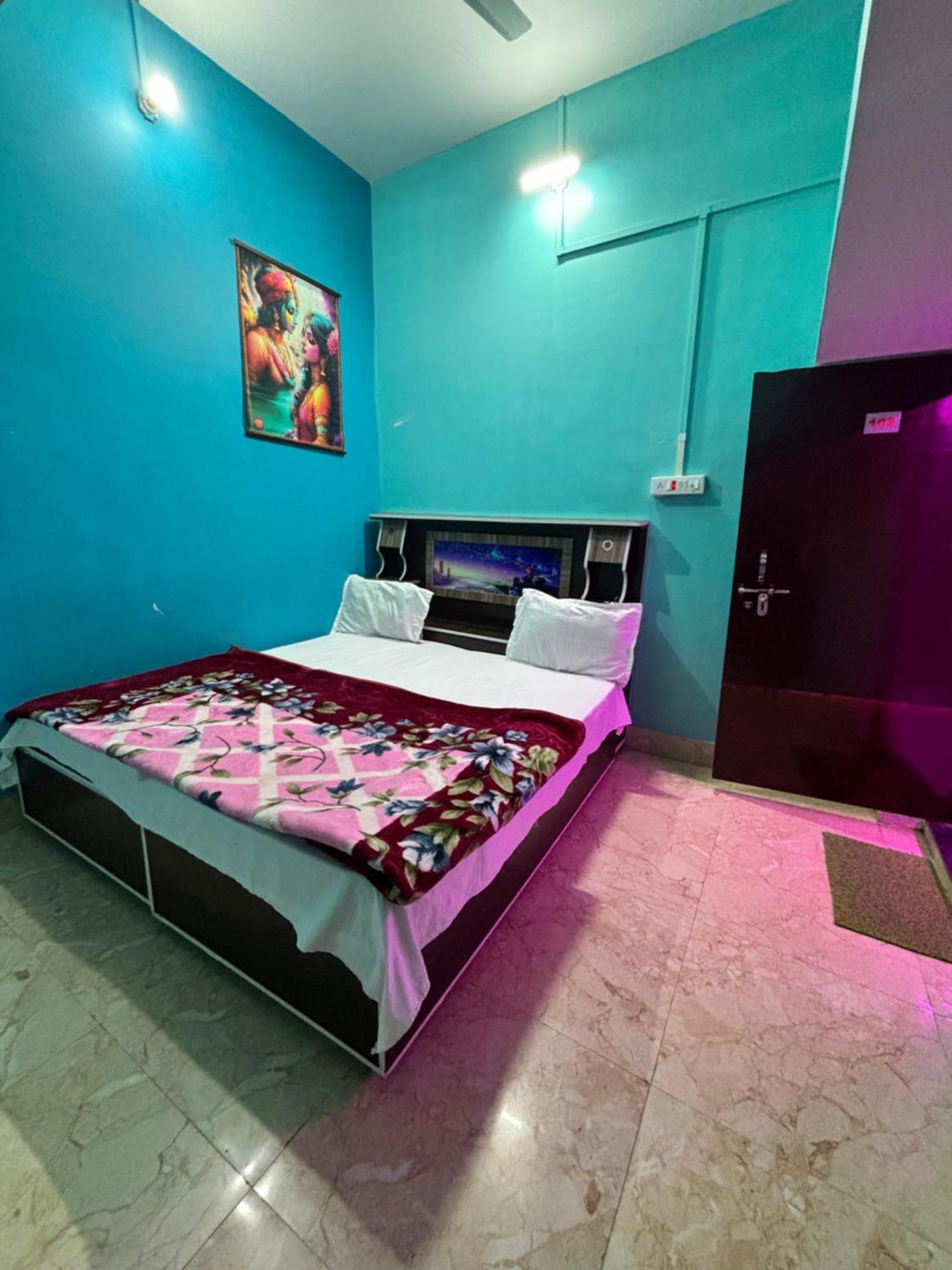Kishori Ram Homestay Near Ayodhya Dham Railway Екстериор снимка